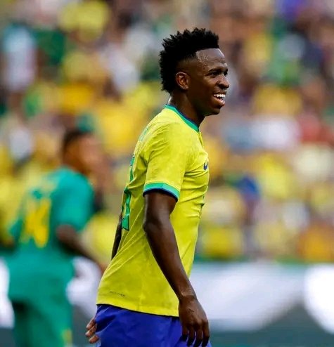 RAXID21840909's tweet photo. Os Campeãs africanos Vergaram a maior seleção do mundo. 🇧🇷
E caso para se dizer “Viva África” 🇨🇲💪🏿
#Opiniões #partilhas #brasil #Angobairro #futebol #mundo
#DOBAIRROPARAOMUNDO https://t.co/Ia1JFcQDuW