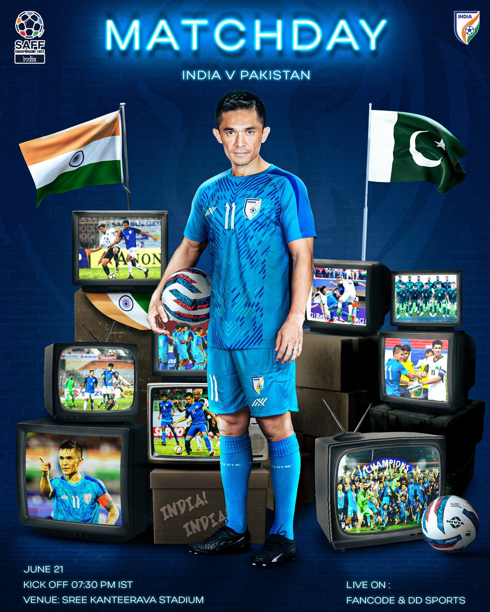 IndianFootball's tweet photo. No more questions and speculations 🙌🏽 The wait is finally over 🔥💪🏽

The #BlueTigers 🐯🇮🇳 start their #SAFFChampionship2023 campaign with a blockbuster match against Pakistan 🇵🇰 

Watch it LIVE on @FanCode and DD Sports 📱📺 

 #INDPAK  ⚔️ #IndianFootball ⚽️ https://t.co/CtDmbbQGOp