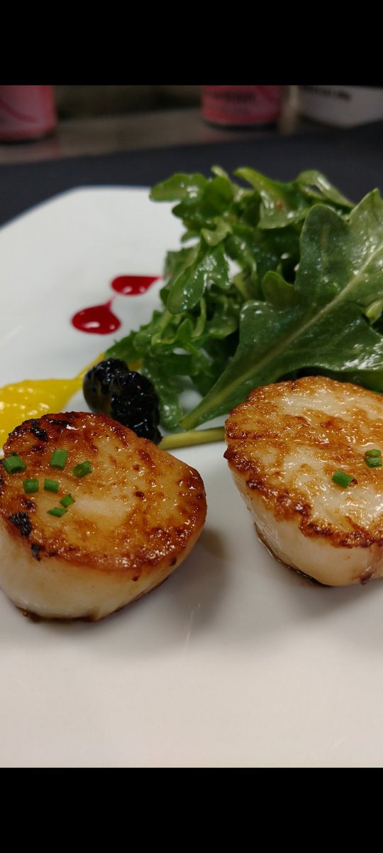 chef_digi's tweet photo. Anyone like scallops? Anyone? 😁 https://t.co/A2PuZnTukw