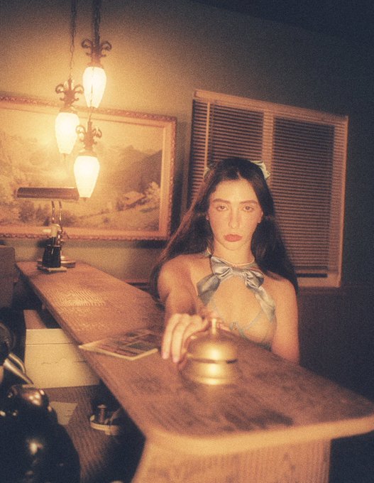 my zine Bad Citizen is available to purchase at https://t.co/Xuoe46hRjD ✨ https://t.co/KQtxPKnWcA