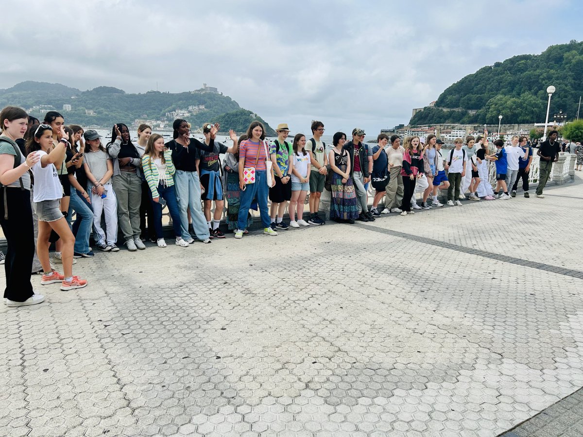 RHS French Dept tweet media