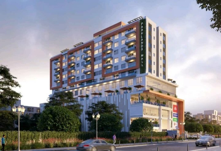 CPMMwangi's tweet image. The parklands mall coming up along forest lane.
#buildke