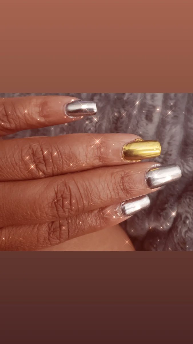 Just did my own chrome nails...🥰🥰 #novice #Manicurist #practicemakesperfect #ChromeNails #Gelnails