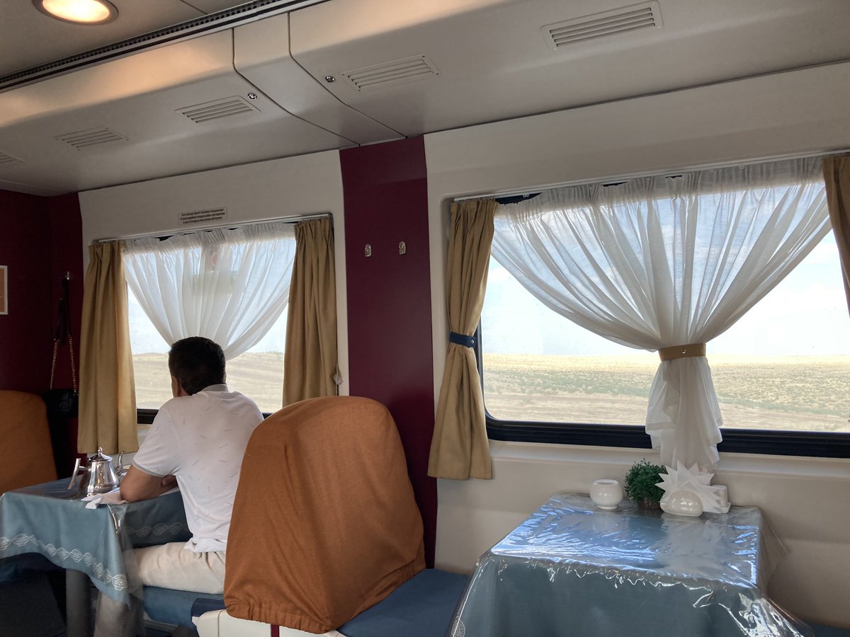 Taking the train to Hanoi tweet media
