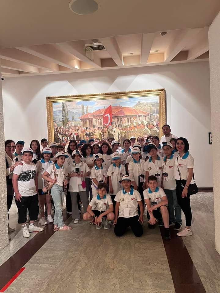 TÜRK METAL SENDİKASI 21.ÇOCUK KURULTAYI KAPSAMINDA ATAMIZI ZİYARET