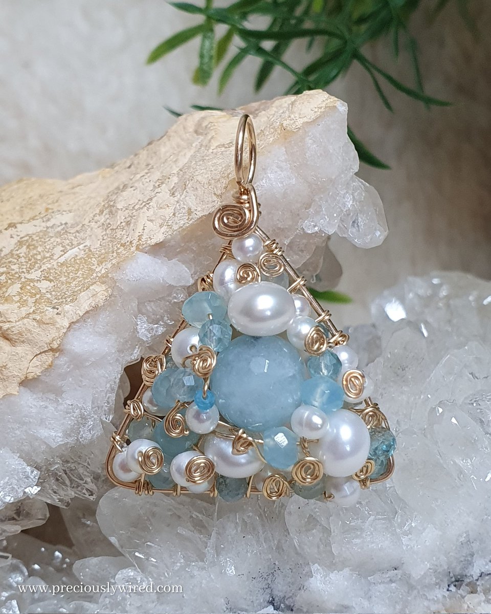 OOAK Apatite, Chalcedony, Aquamarine & Pearl gold-filled pendant preciouslywired.com

#handmade #jewellery #ukmakers #MHHSBD #smartsocial #CraftBizParty #breaktimehour #ElevensesHour #BizHour #Inbizhour #WomanInBizHour #YourBizHour #ForNetworking #HandmadeHour #MakersHour