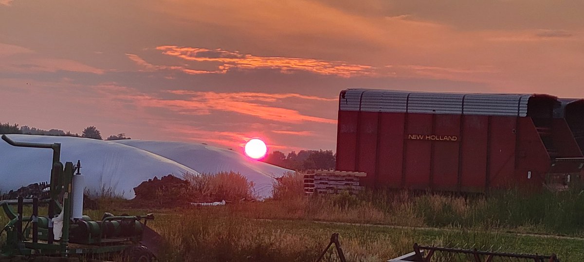 LearnRon's tweet image. Earliest sunrise of the year here, 5:59 am