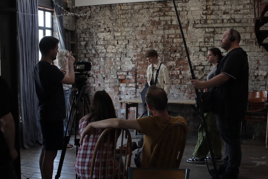 BTS with Yr 2 Acting for Screen. They are shooting a total of 30 scenes for their showreels. 

#acting #actingforscreen #showreel #actingtraining #actor #bristol #actingschool #screenacting