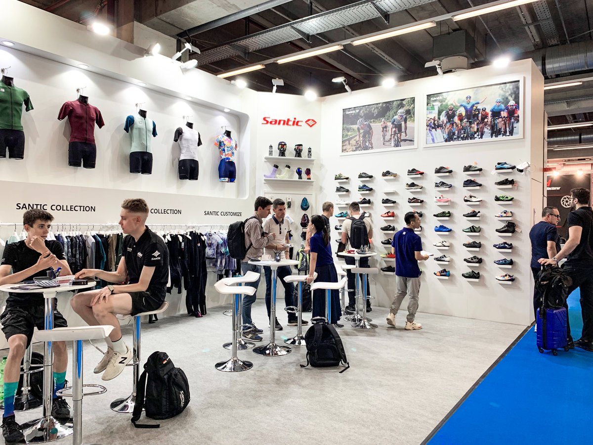 SanticCycling's tweet photo. Looking for high-quality cycling gear that meets your performance needs? Look no further! Stop by our booth at Eurobike and discover your new go-to cycling brand.
π Booth: Hall 9.1 Stand B09
#santic #cyclingclothes #eurobike #eurobike2023 #cyclingclothing #german https://t.co/a27f878Npg