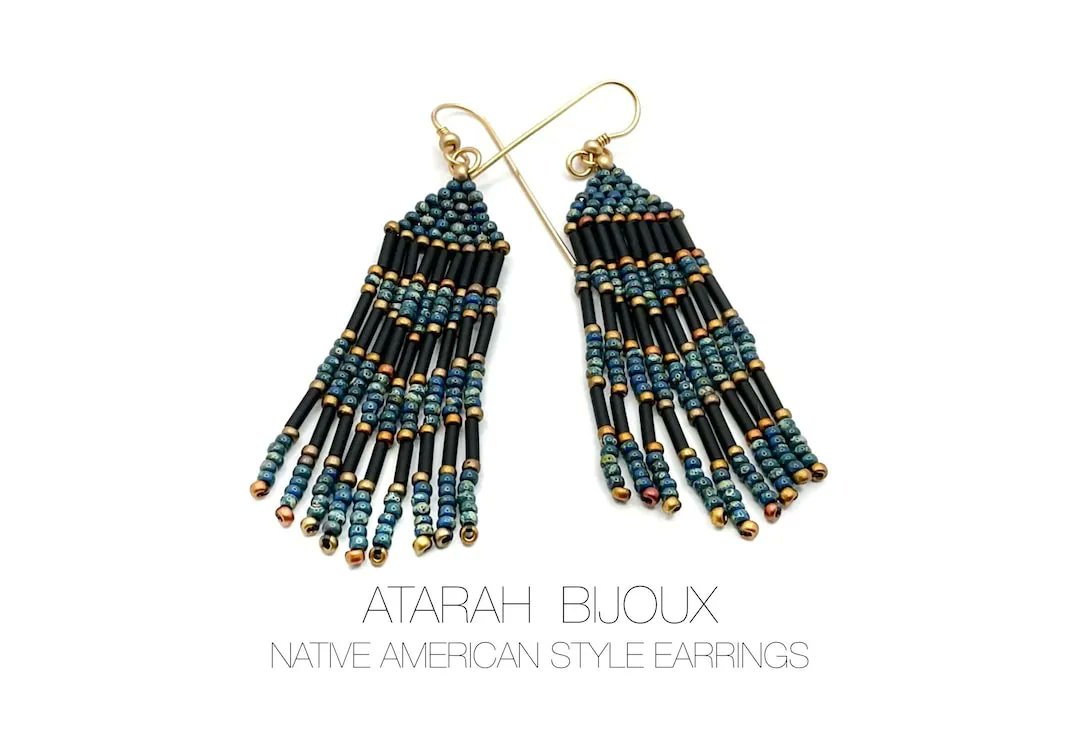 Picasso Blue, Black & Gold Native American Style Tassel Earrings ~ Atarah Bijoux Jewellery
#EthnicJewellery #BeadedEarrings #JewelryTrends #BohemianEarrings #TasselEarrings #BeadedJewellery #UKSMallBusiness #AtarahBijoux
buff.ly/3ouL6Xv