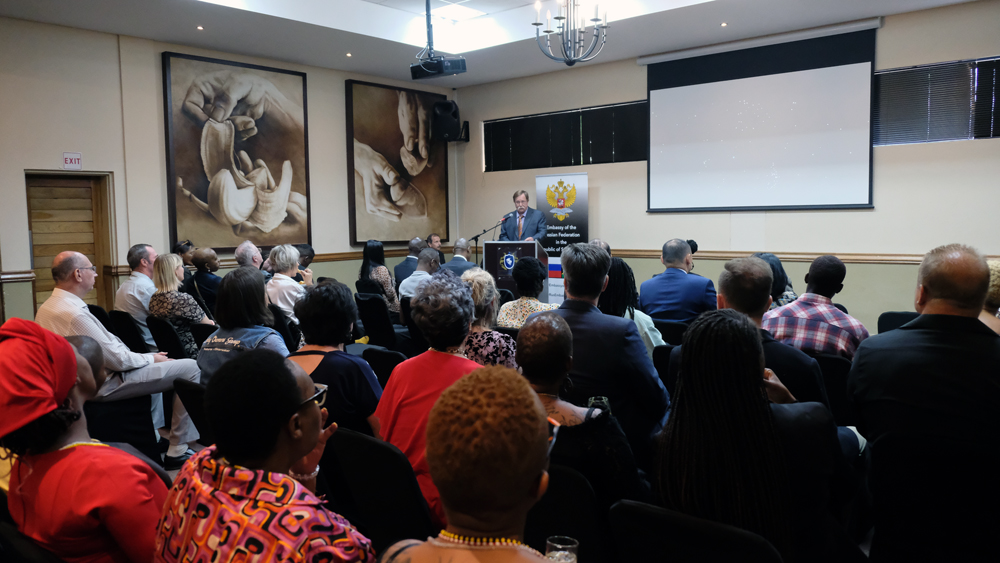 EmbassyofRussia's tweet photo. On June 20, #Russian Embassy hosted the next Russian Movie Night event. Guests of the function were introduced to another famous masterpiece of Russian cinematography – ‘#ThreeSeconds’, a sport drama based on a true story that occurred at 1972 Olympic Games in Munich. https://t.co/SEz9QvZoFM