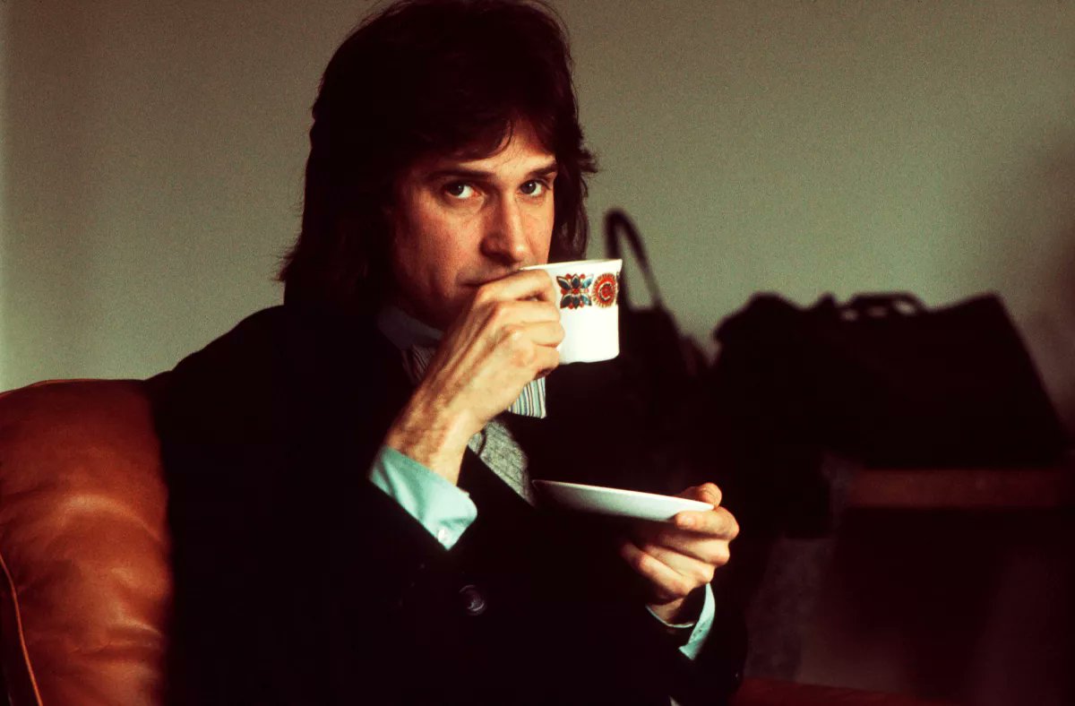 Happy Birthday to Kinks visionary Ray Davies
born June 21, 1944!
Sunny Afternoon
youtube.com/watch?v=TYIl6n…
Waterloo Sunset
youtube.com/watch?v=N_MqfF…

#thekinks #davedavies #chrissiehynde
