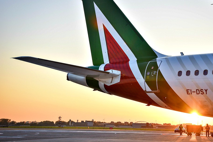 #cubtrasporti
#Alitalia e #Ita Airways, la partita sugli #slot rischia di far saltare i piani #licenziamenti #ricorsi, Commissione EU #antitrust #concorrenza cub.it/gli-slot-di-al…