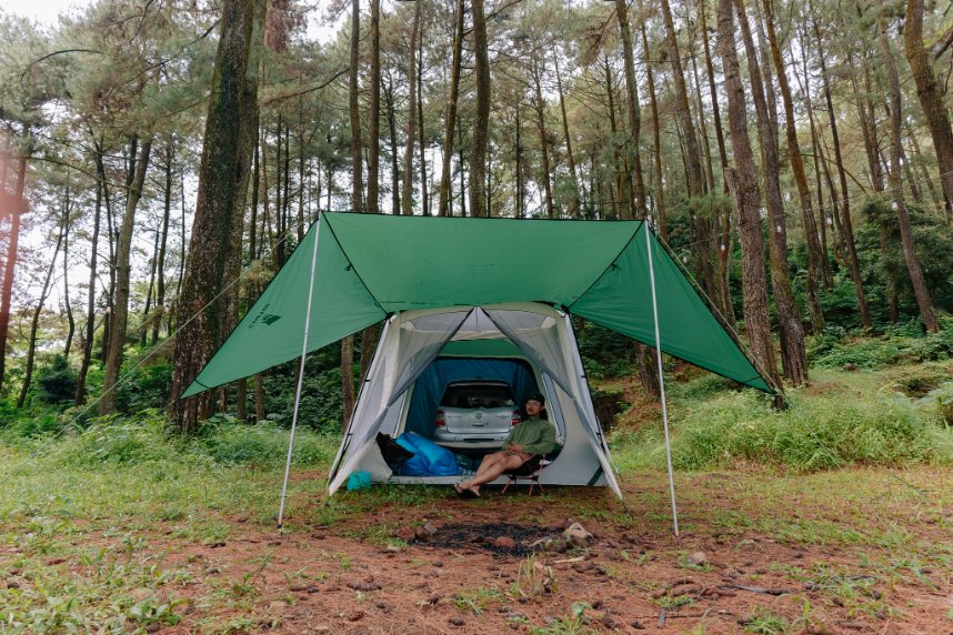 Waking up in a tent is the best kind of wake-up call.

#geertop #outdoor #camping #outdoorlife #campinglife #getoutside