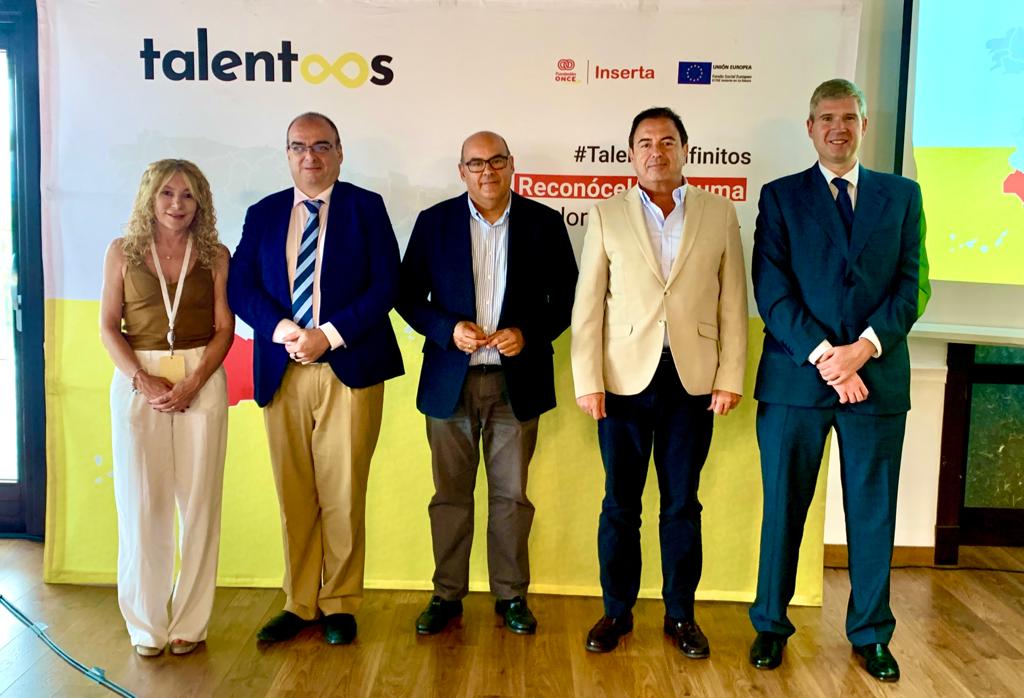 Fundación Once lleva a Málaga Talentos, un programa para fomentar la contratación de personas con discapacidad
empresariosvelez.com/.../fundacion-…
#fundaciononce#InsertaEmpleo#PROGRAMATALENTOS#ACEV
#bavieragolf#velezmalaga#discapacidad