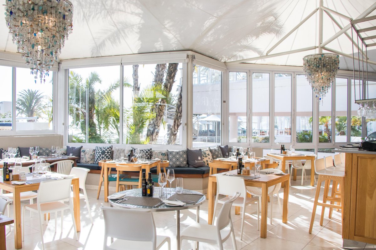 Thompsons Holidays tweet media