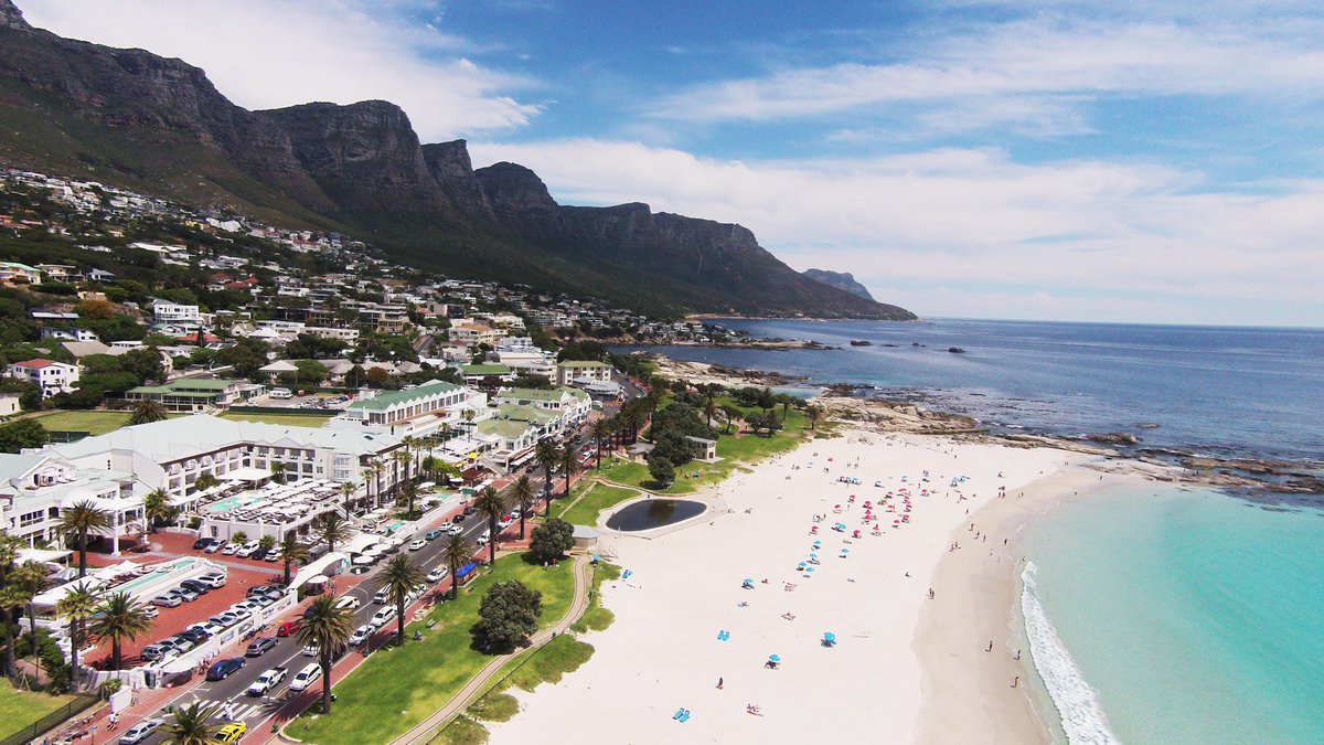 Thompsons Holidays tweet media