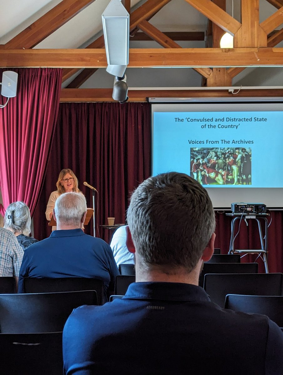 Great talk yesterday by Linda McKenna  at Down County Museum on the experiences of normal, everyday people from 1798 whose voices remain within archives and primary sources #UnitedIrishmen #1798rebellion  #CountyDown