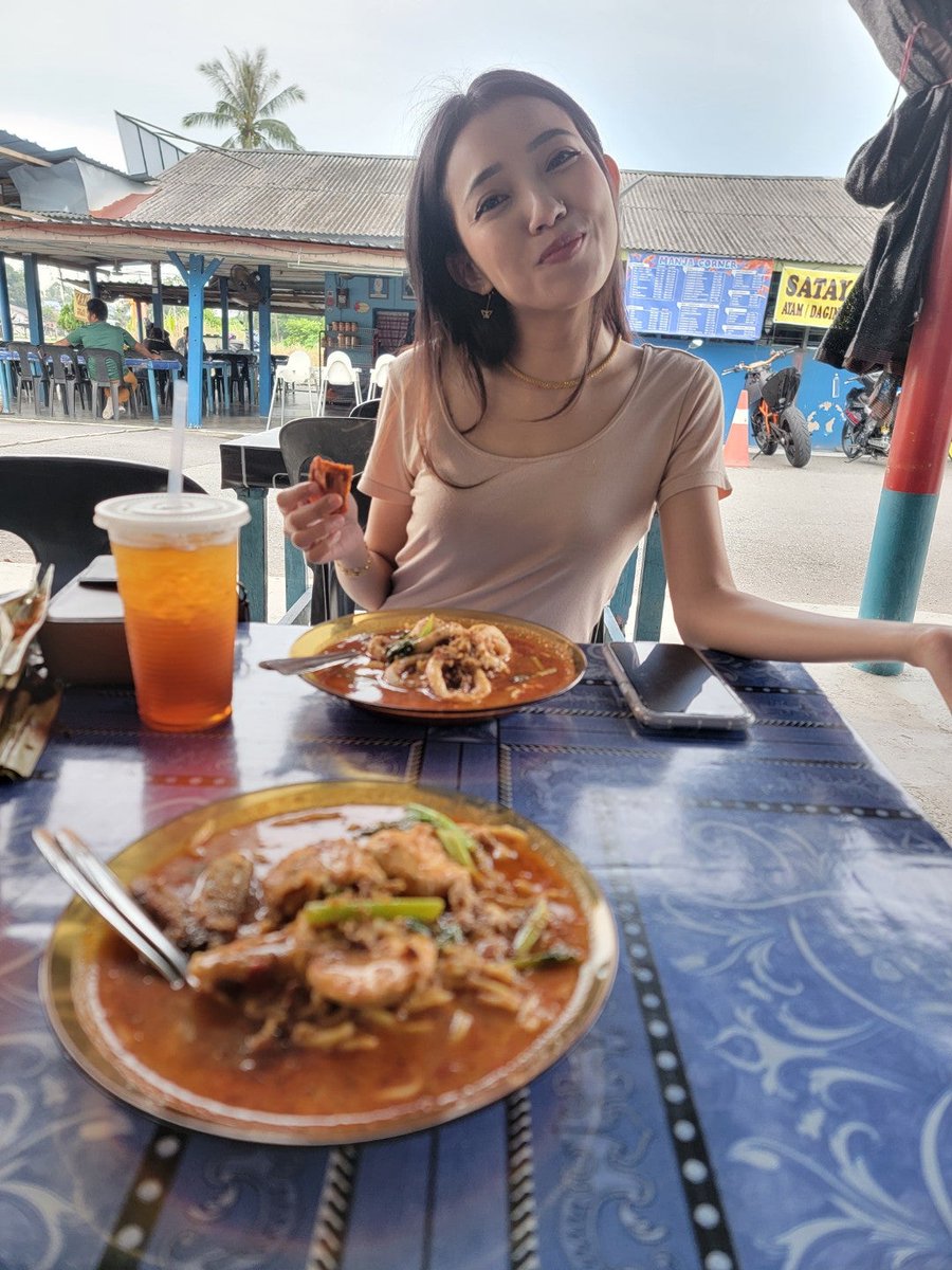 qimiefullbuster's tweet photo. test mee bandung (@ Gerai Manja Corner in Pontian Kechil, Johor, Johor) https://t.co/fZ1j4JlkRJ https://t.co/gEeifekaNs