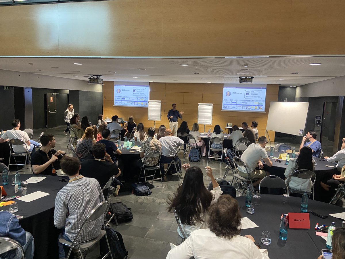 EsadeExecEd's tweet photo. 🚀 Recientemente organizamos el Workshop 'Strategic Product Innovation' para participantes del #EsadeEMMV de la mano de los profesores Roser Fauls y Mauro Ribó. Un día de aprendizaje, networking y creatividad, donde destacó la importancia de la innovación estratégica de productos. ¡Gracias a todxs por una experiencia enriquecedora!
👉 https://t.co/tMTSxGeWcD