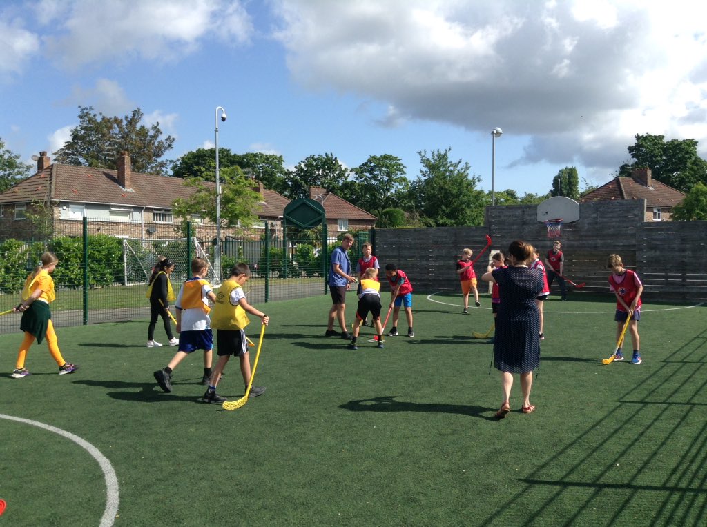 springwoodyear5's tweet image. We have had a great morning in year 5, we have all been taking part in a hockey tournament. We are all warmed up and ready for sports day tomorrow afternoon! #swhvalues #swhpe