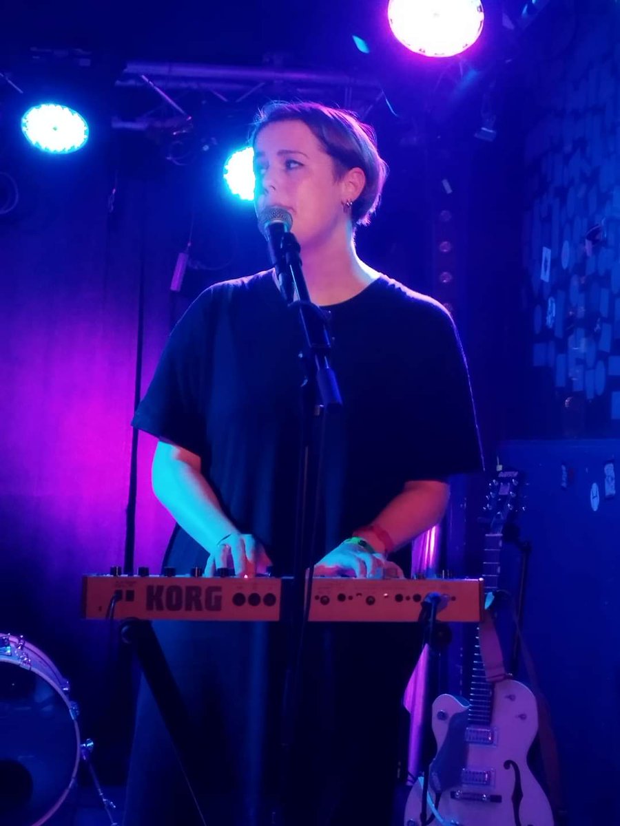 issymediatheque's tweet photo. En ce jour de fête de la musique, n'oubliez pas que vous pouvez emprunter de nombreux instruments à la médiathèque centre-ville ! Notre synthé Microkorg a ainsi accompagné le groupe anglais @panic_pocket lors de leur récent concert à Paris https://t.co/slPnb7WNs7