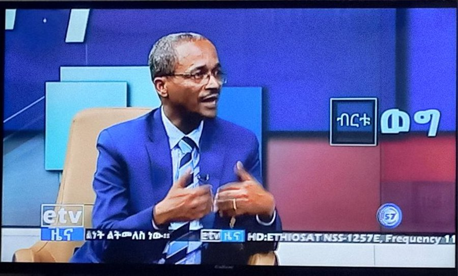 AbrarSuleiman's tweet photo. ጨቅላው ማነው?

የአእምሮ ደሃው ማነው?

የሸር ከተማ ከንቲባው ወይስ መሱድ?

#ኢትዮጵያ #Ethiopia #JusticeForEthiopia 
🇪🇹💚💛❤️🇪🇹 https://t.co/u26DBwdQJn