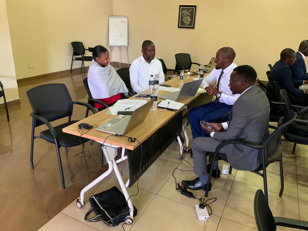 COMESA_GPS's tweet photo. Day3: #SVRAProcess🇲🇼
Stakeholders are engaged in group discussions to identify, based on the Top Drivers presented for forecast, areas where
➡️Malawi has succeeded,
➡️need improvement,
➡️that need to be prioritized to increase #Malawi's #Peace & #Properity Index
@MalawiTweet https://t.co/SEAnuljA7f
