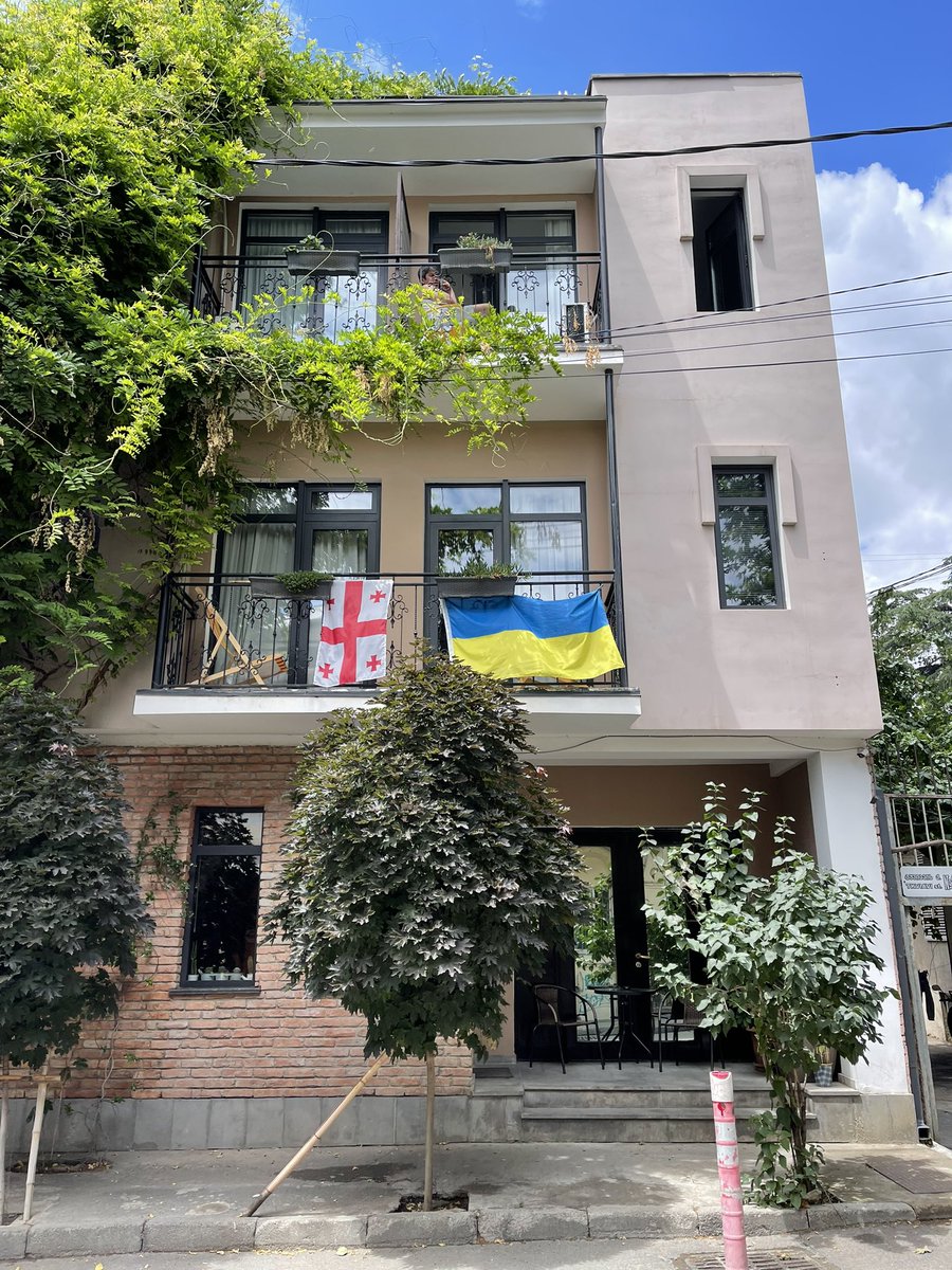In Tbilisi, signs of support for Ukraine are everywhere. Both nations have suffered grievously from 🇷🇺 attempts to turn back time by reasserting control over former colonies. The solidarity with Ukraine among regular Georgians is palpable and wonderful to see. #RussianColonialism