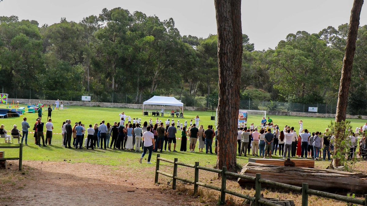 StJuliansLisbon's tweet image. Throughout the week, our Primary children and their fantastic parents can attend &quot;Celebration of Learning&quot; events at #StJuliansLisbon.
These events are an excellent opportunity to come together as a family.❤️
#StJuliansPrim #TheJoyOfLearning