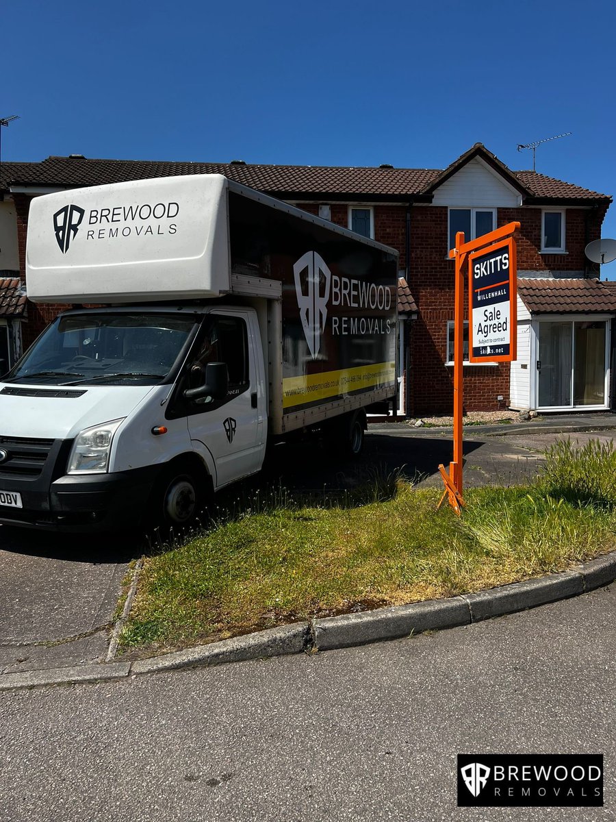 Another successful move by Brewood Removals  🏠 💪 #skittsestateagent #Movinghome #movinghouse #manandvan #boxedupmoving #housemovecleaning #homesatskitts