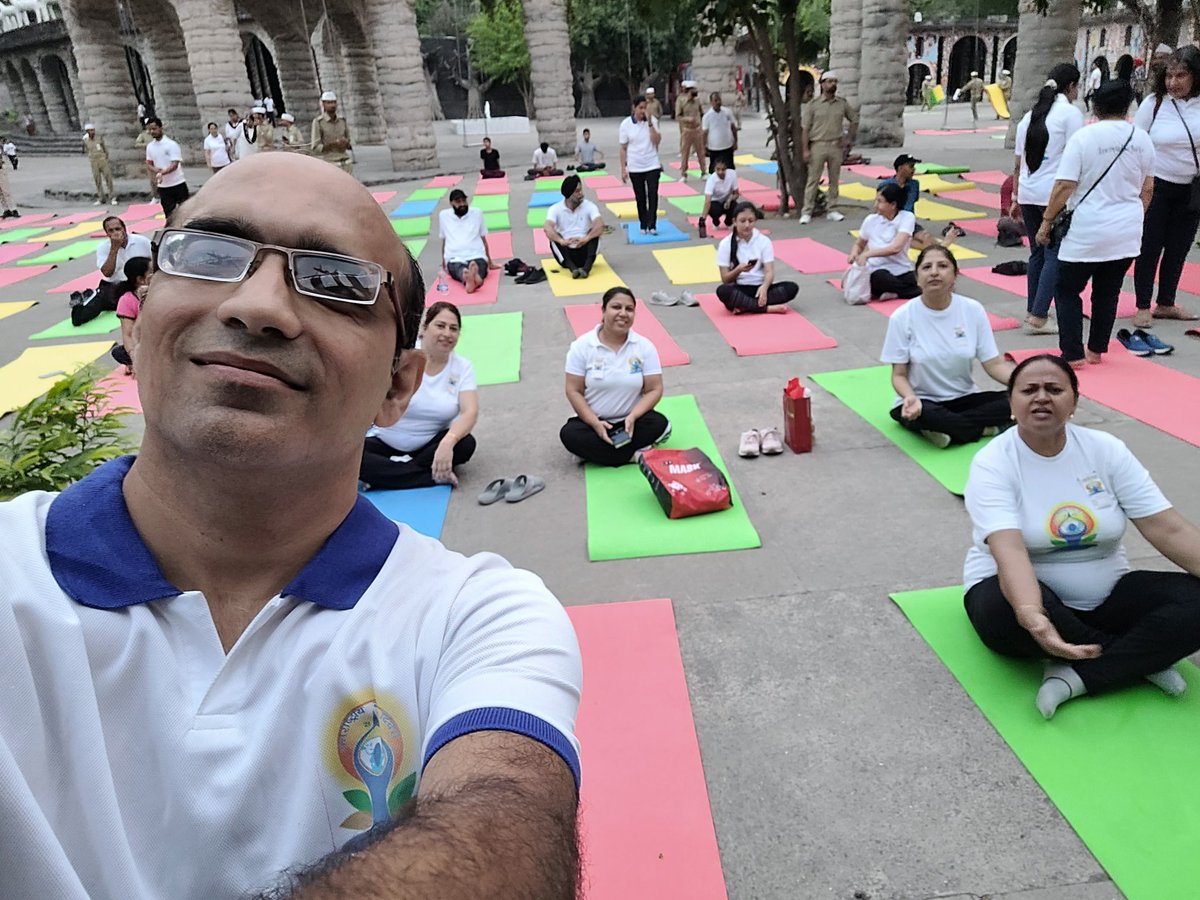 Celebrating International Yoga Day 🧘‍♂️ 🧘‍♀️ at Rock garden, Chandigarh <a href="/yogaanurag/">yoga anurag</a>