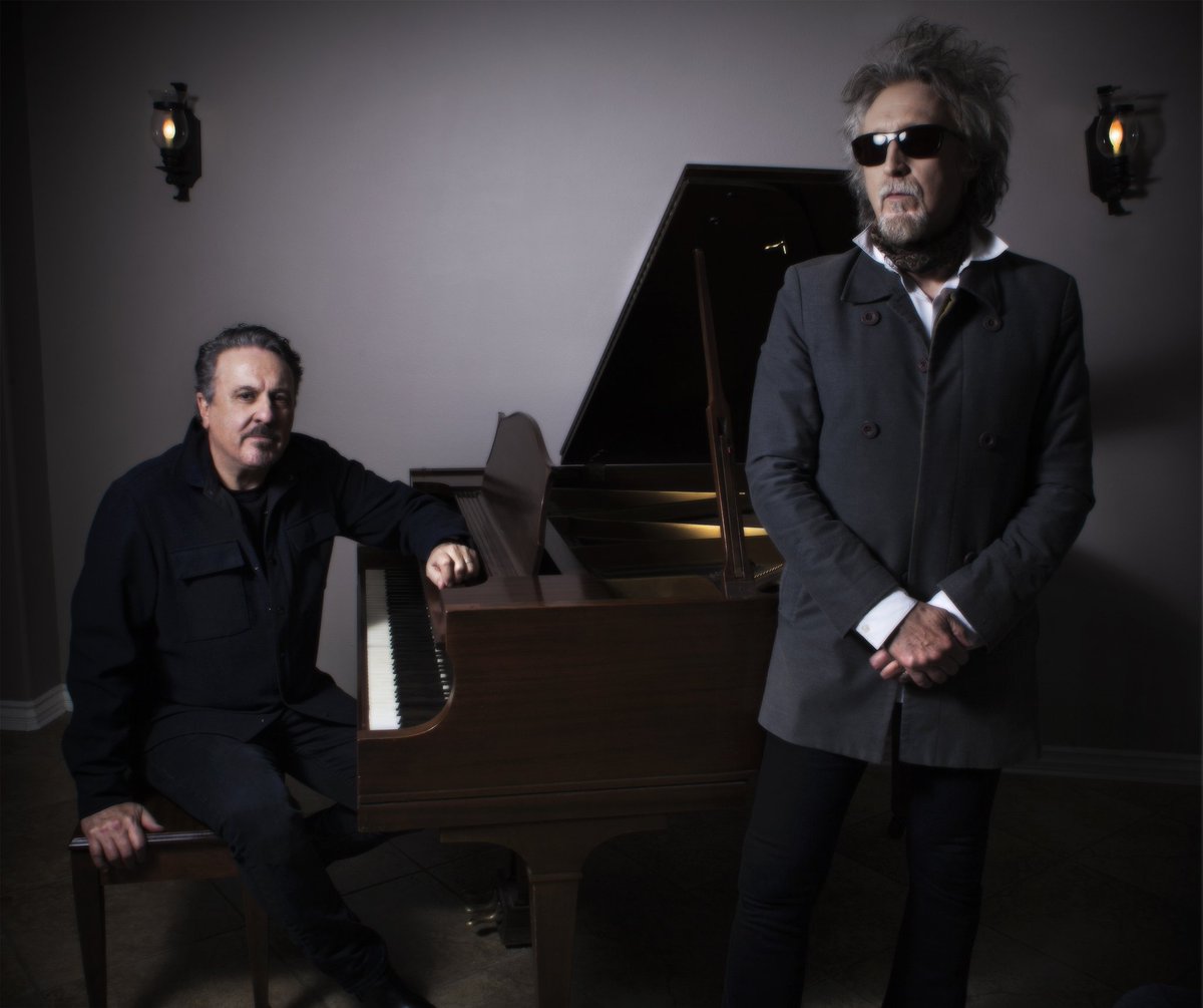 Featuring Johnny Indovina on vocal, classic guitar, and muted bass, Mark Balderas on piano, Lyn Bertles on violin, and Paul Pate on flute, the new version of Tears is stripped-down musically, not in the emotions it evokes.
Streaming this Friday!

🖤 orcd.co/HumanDramaTears