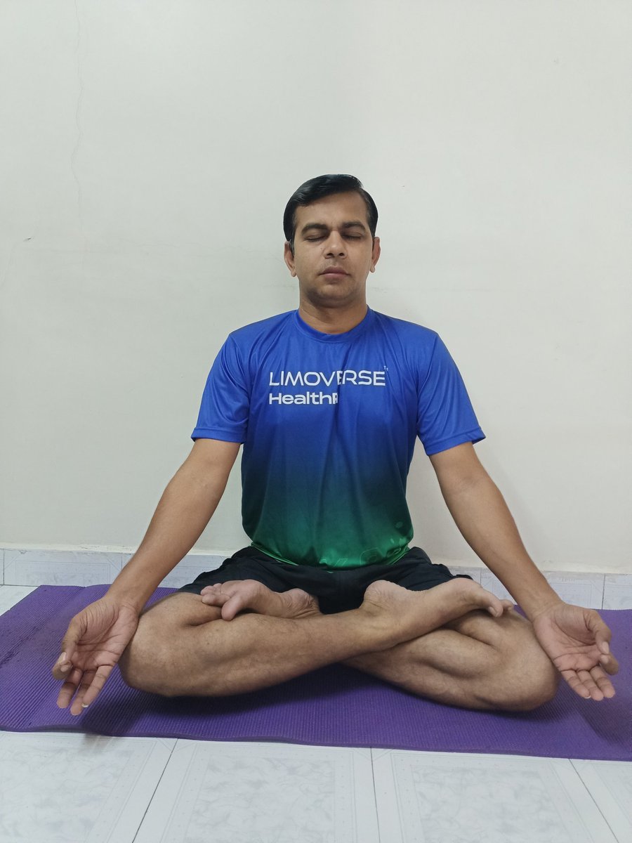 TejasSoni18's tweet photo. GLOBAL LIMOVERSE COMMUNITY, #TEAMKESHVI CELEBRATING "INTERNATIONAL YOGA DAY-2023"
#healthcrusadersvizag #teamprewitvizag #limoversecommunity #limoverse #yogadaychallange #yogadaycelebration #InternationalYogaDay #NFT #BurnToEarn #VIEROOTS #EPLIMO https://t.co/lHUhW2NBDU