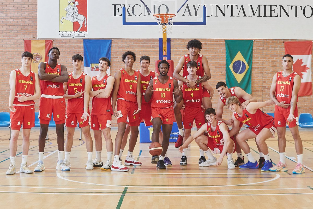 TUS CHAVALES DE CONFIANZA 🇪🇸🫶

#FIBAU19 | @NextGenHoops