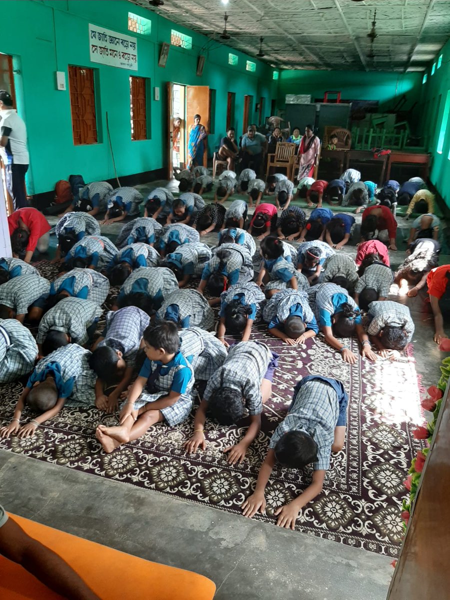 dmkhowai's tweet photo. #InternationalYogaDay celebration at the site of #amritsarovar and Block HQ under #Padmabil RD Block.
#IYD2023, #IYD23, #InternationalYogaDay #AzadiKaAmritMahotsav #G20Summit
#Khowai
@tripura_cmo
@MoRD_GoI
@PMOIndia https://t.co/bQIc3DnMiw