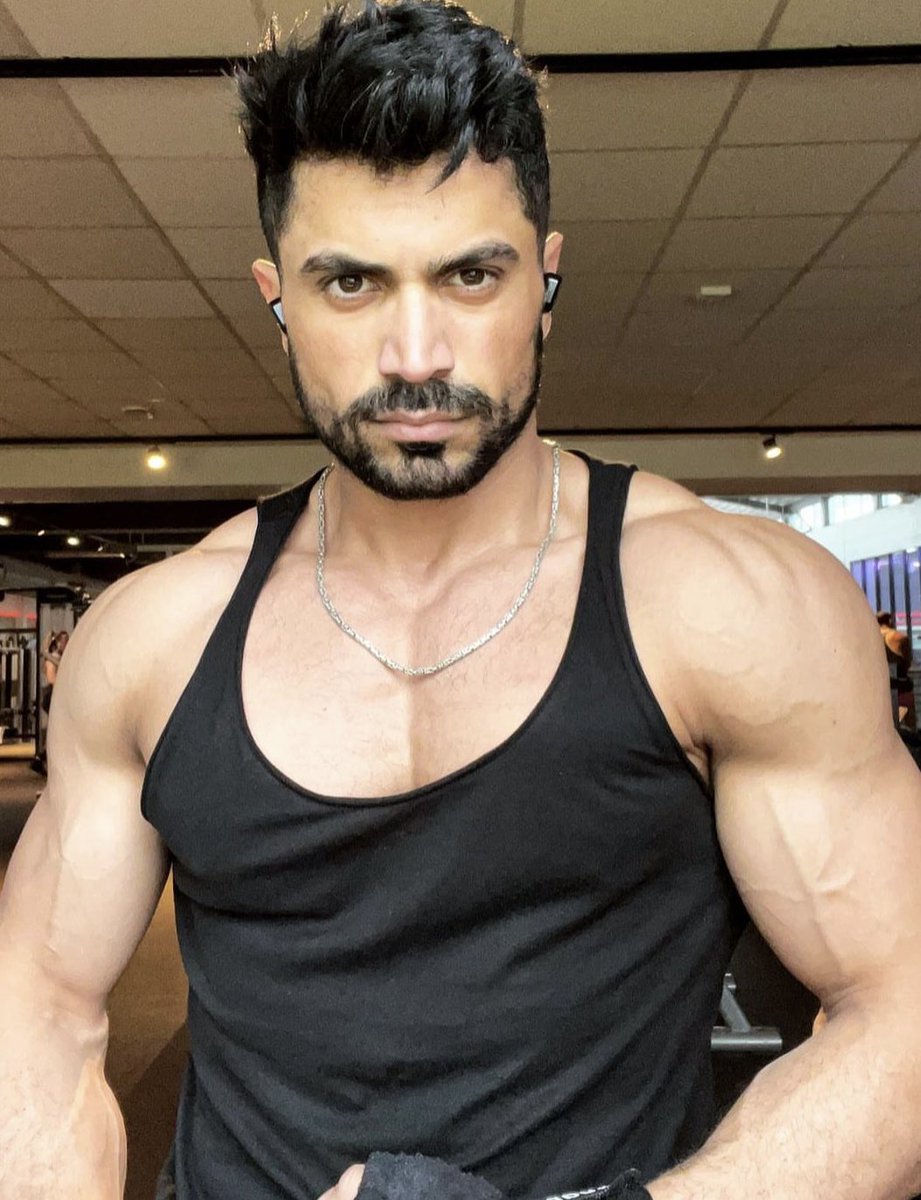 Who am I crushing next? Step up and be my next victim 😈