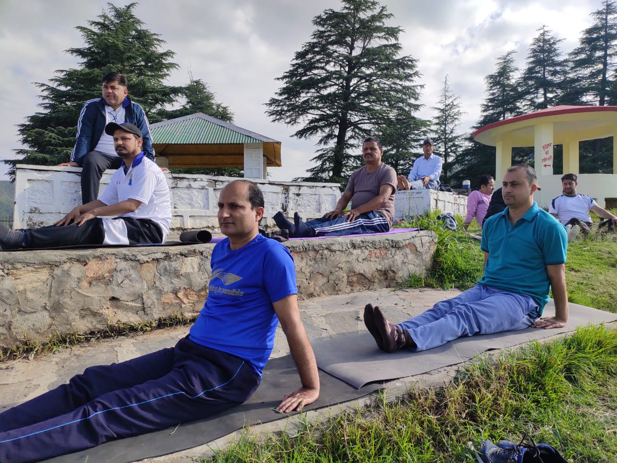 drpankajjoshi96's tweet photo. करो योग
रहो निरोग https://t.co/Sgp3thNRLT