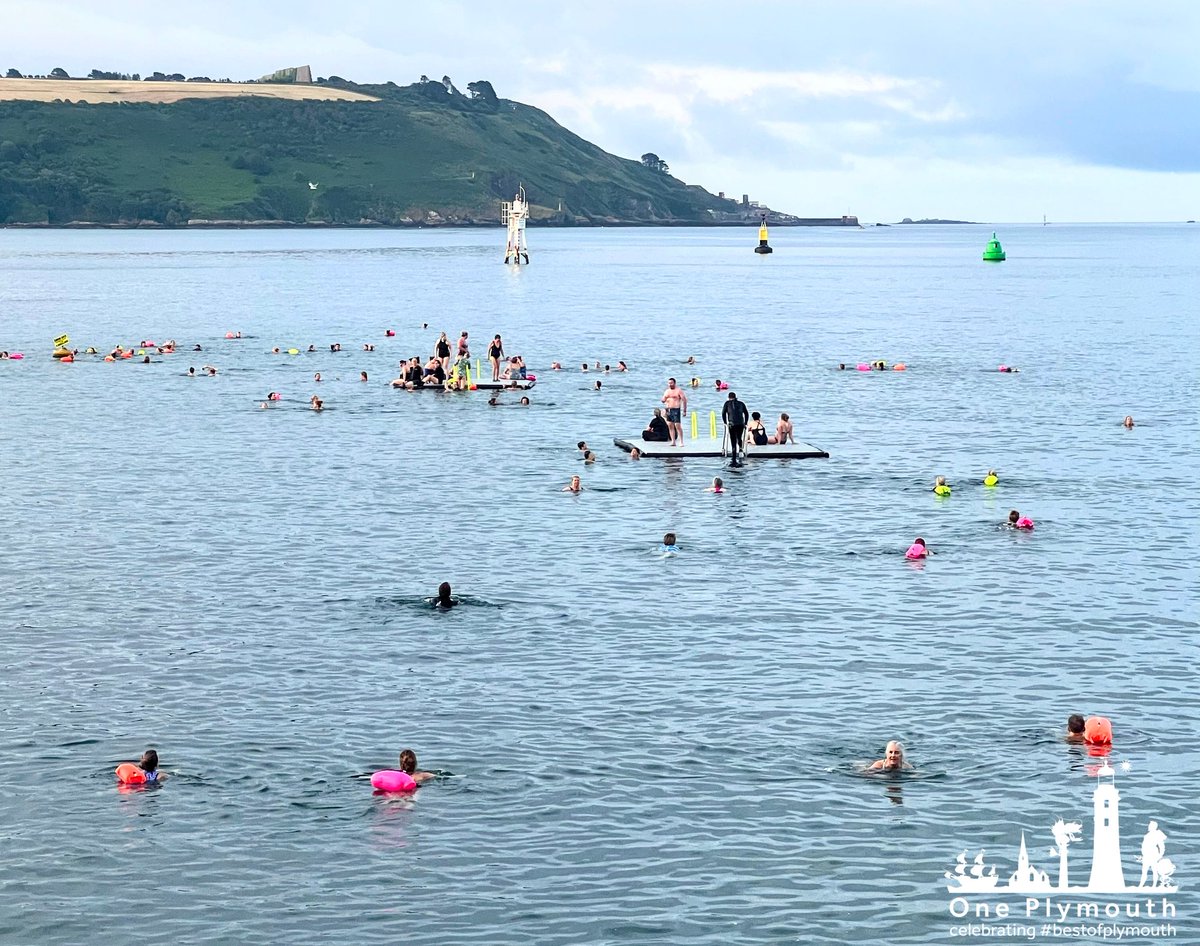oneplymouth's tweet image. Hundreds took part in a 4.45am-8am dip in the sea and Tinside Lido for a sunrise swim to celebrate the summer solstice! 🌅 Watching the sun rise over @PlymSoundNMP #BestOfPlymouth

Photos by #OnePlymouth team member @sirfixalock