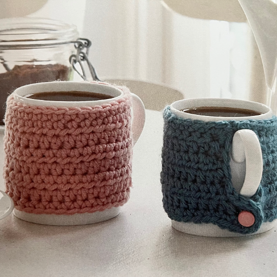 Crochet Cup Cosy Warmers Patter ☕️😊#MHHSBD #earlybiz #yarn #cup #cosy #wip #quickmakes #giftideas #magic #coffee #tea #yarn #crochet etsy.com/uk/DWCrochetPa…