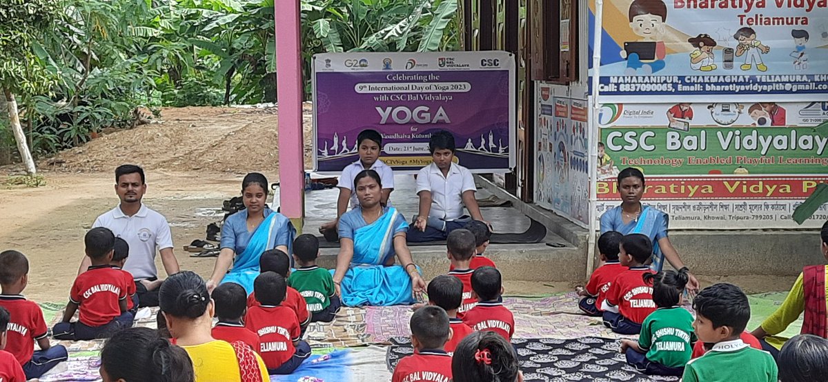 itsme_anupdeb's tweet photo. International Yoga Day celebration with CSC Bal Vidyalaya students at CSC SHISHU TIRTHA, TELIAMURA, MAHARANIPUR, CHAKMAGHAT, KHOWAI, TRIPURA-799205
@DrManikSaha2 @CSCTripura
@CSCegov_ @kalyaniroybjp
@CscKhowai
@VivekKu00544358
@LaxmipurC
#CSCPeYoga
#MyYogaMyPose https://t.co/MPUO2jcMu1