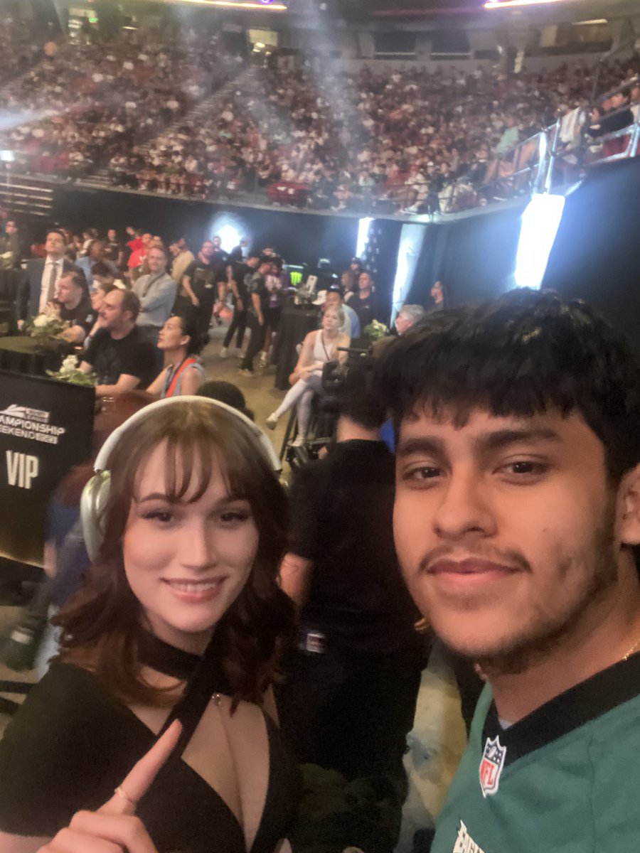 Adrian G tweet media