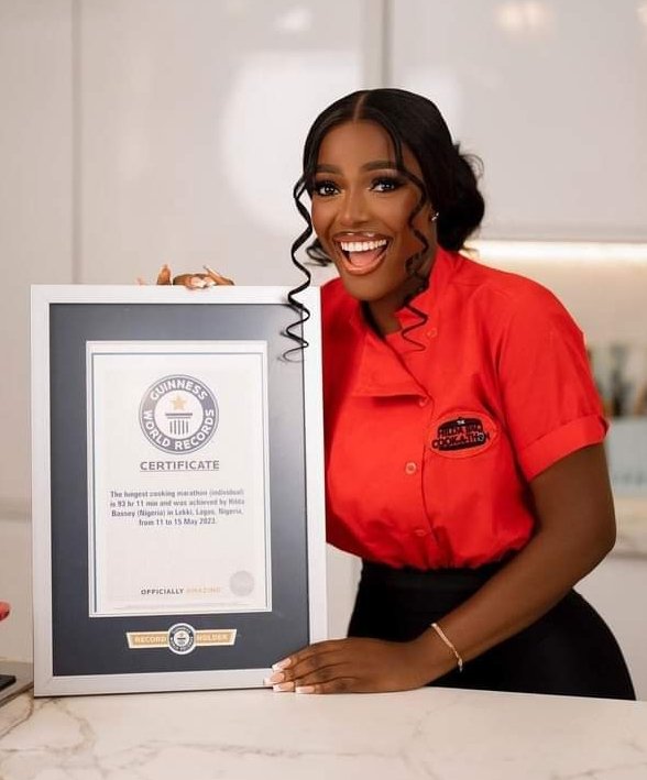 HILDA EFFIONG BASSEY
First of her name 
Breaker of Records
Chef d'grace
@hildabaci_chef @Hildabaciscooks 
@hildabaci_fan 

#WorldChampion 🏆