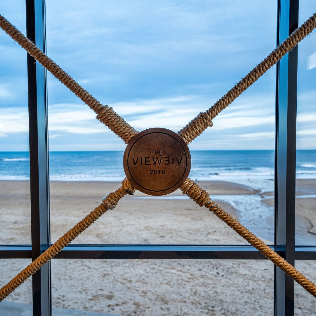 ViewTynemouth's tweet image. Coffee with a view ... at The View! 

See what we did there?😉

Joking aside, our coffees really do come with the best beach view in this part of the world! ☕🌊

#coffee #coffeeclub #morningcoffee #ringtonscoffee #coffeewithaview #letsmeetforcoffee #coffeedate #coffeelover