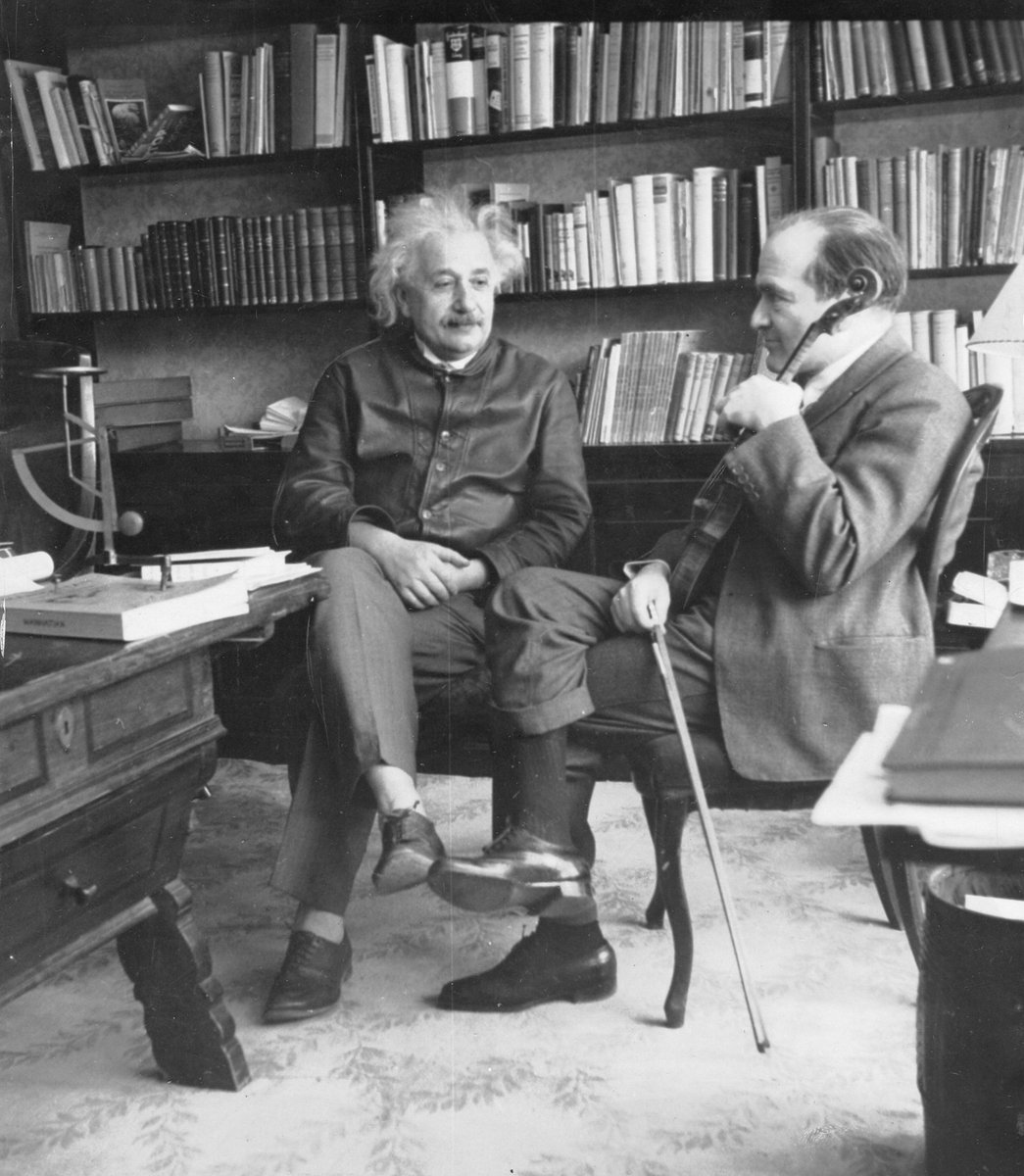 NobelPrize's tweet photo. Do you play an instrument?

In 1937, Albert Einstein met the Polish violinist Bronislaw Huberman. They talked about music and life at Einstein's home in Princeton, New Jersey. Einstein was very fond of music and started playing the violin from an early age. 

#WorldMusicDay https://t.co/fUztTKfeUX