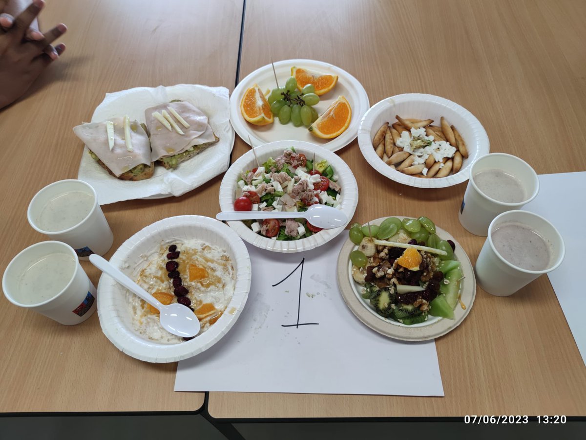 Botey Xef 2023🥄
Els nostres aspirants a xefs han elaborat un esmorzar saludable i equilibrat en aquesta final tan esperada del 3r Projecte!!!!!🍽