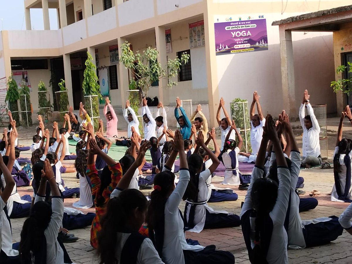 Suyog Krishna Dixit (@dixit_suyog) on Twitter photo #CSCPeYoga #Myyogamypose
<a href="/CSCegov_/">CSCeGov</a> <a href="/CSCSPV_Health/">CSC Health</a> <a href="/moayush/">Ministry of Ayush</a>
Yoga day celebration from Hingoli Maharashtra. #CSCPeYoga #Myyogamypose
<a href="/CSCegov_/">CSCeGov</a> <a href="/CSCSPV_Health/">CSC Health</a> <a href="/moayush/">Ministry of Ayush</a>
Yoga day celebration from Hingoli Maharashtra.