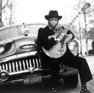 Remembering John Lee Hooker August 22nd 1917 – June 21st  2001, was an American blues singer, songwriter, and guitarist.
#JohnLeeHooker