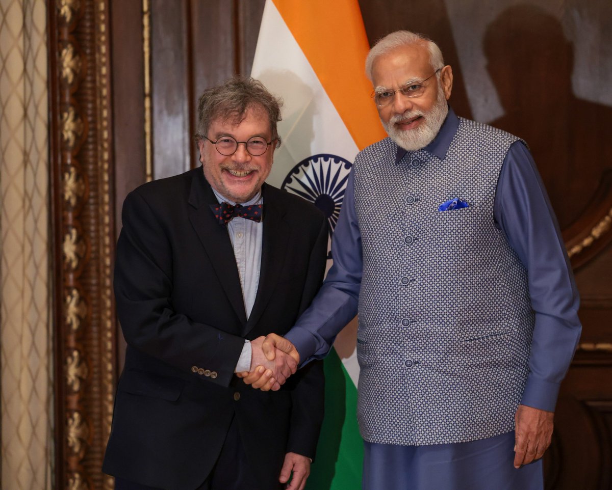 Why Indian PM is meeting with well-known known scammer?

Scammer se Scammer mila?

#CoronaVaccination was a scam to transfer tax money to big drug companies?

Just search Peter Hotez on Twitter to know: x.com/search?q=peter…

Also watch: