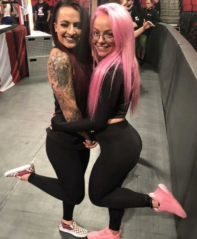 Liv and Ruby🤗😍

#RubySoho #RubyRiott #LivMorgan #MondayNightLiv #SmackdownLiv #obLIVion #WatchHer #WWERaw #Smackdown #WWENXT #Like4Like #Follow4Follow